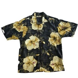 Tommy Bahama 100% silk floral tropical button down shirt Men’s size Medium